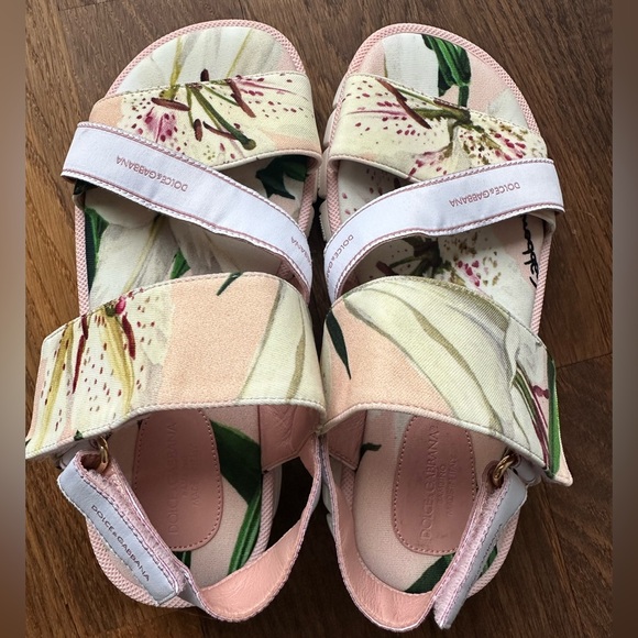 DOLCE & GABBANA Girls sandals- SZE 30- brand new - floral - Picture 1 of 9